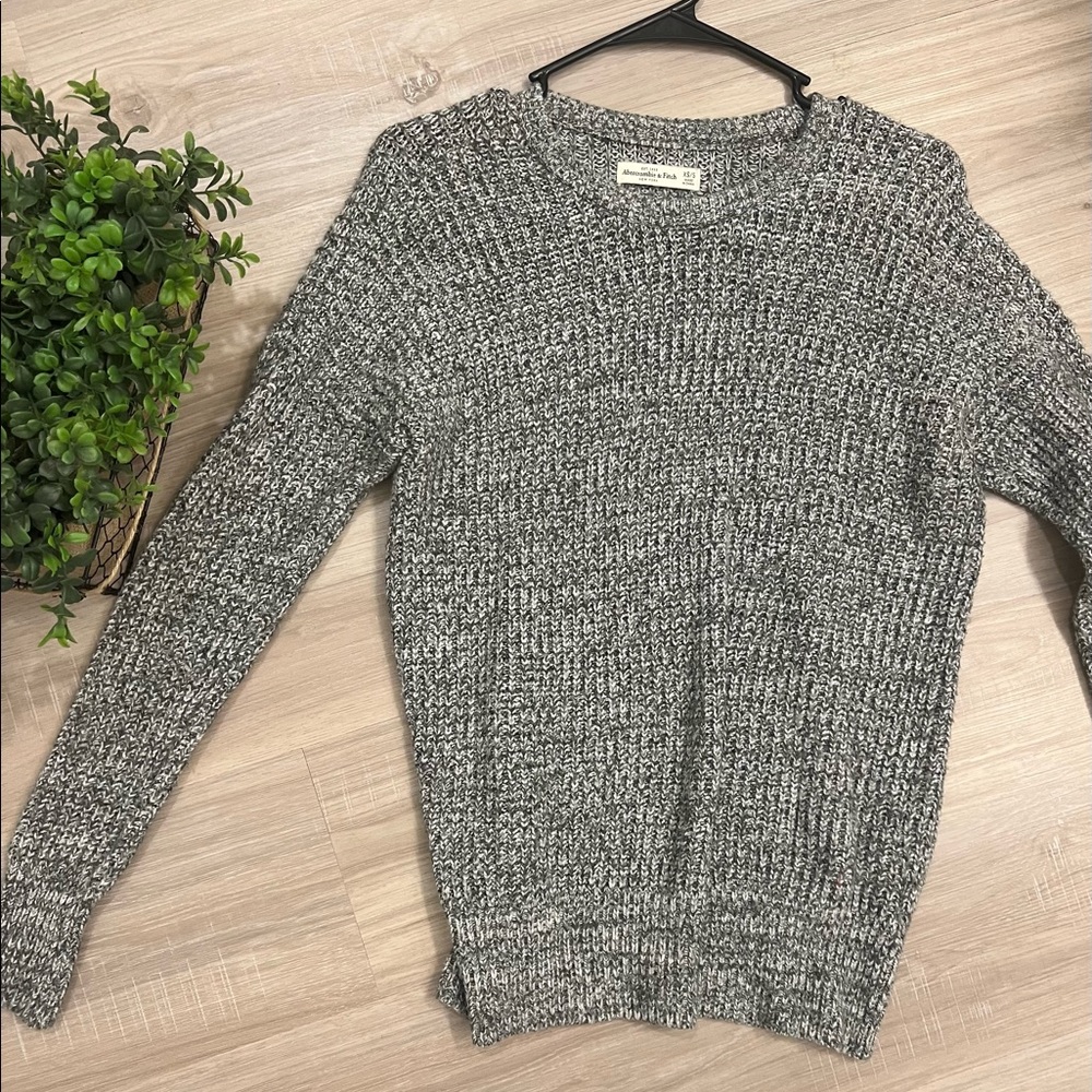 Abercrombie & Fitch Grey Sweater